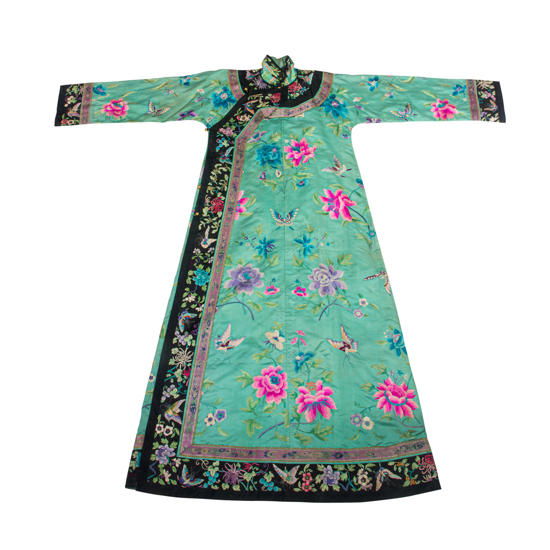 A CHINESE EMBROIDERED LADY S TURQUOISE GROUND 3a0f36