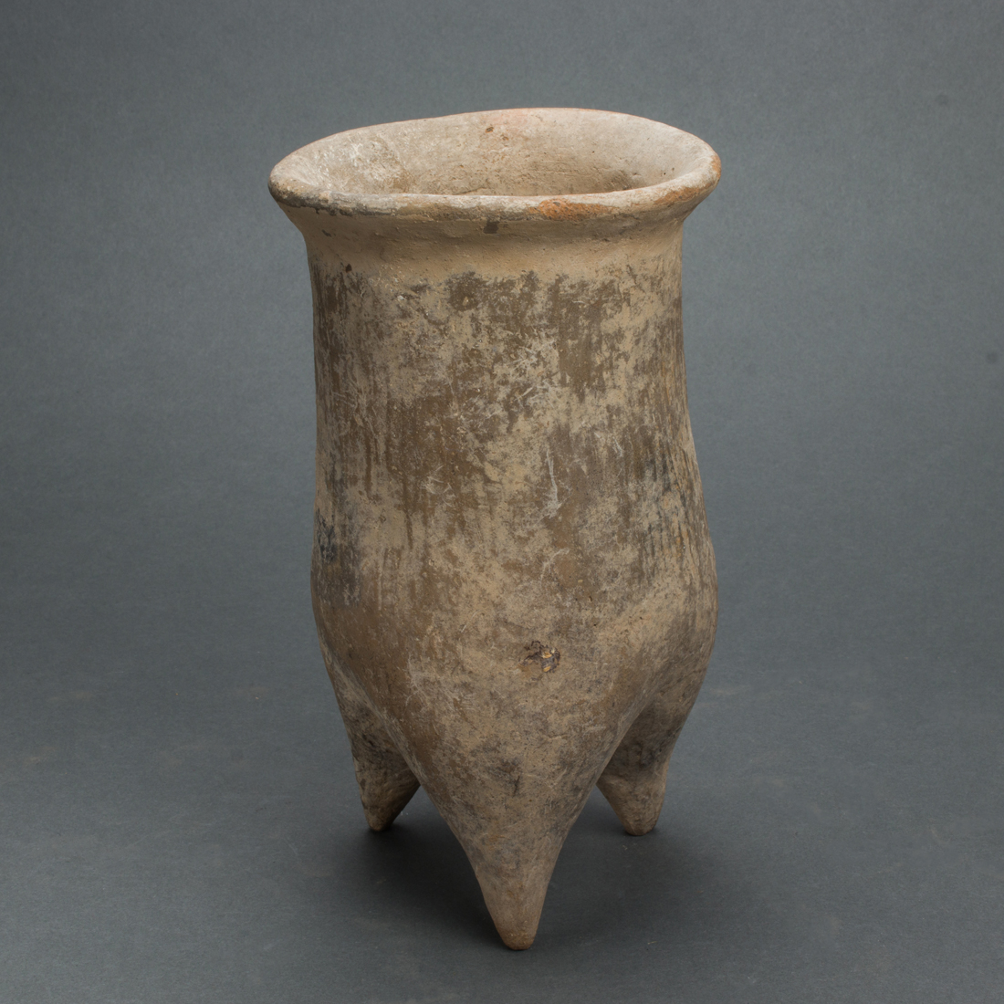 CHINESE NEOLITHIC POTTERY TRIPOD 3a10ae