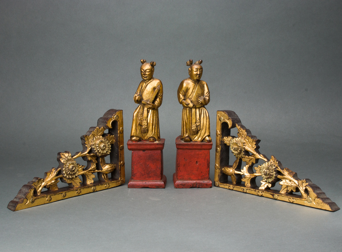 FOUR CHINESE GILT LACQUERED OBJECTS 3a11f1