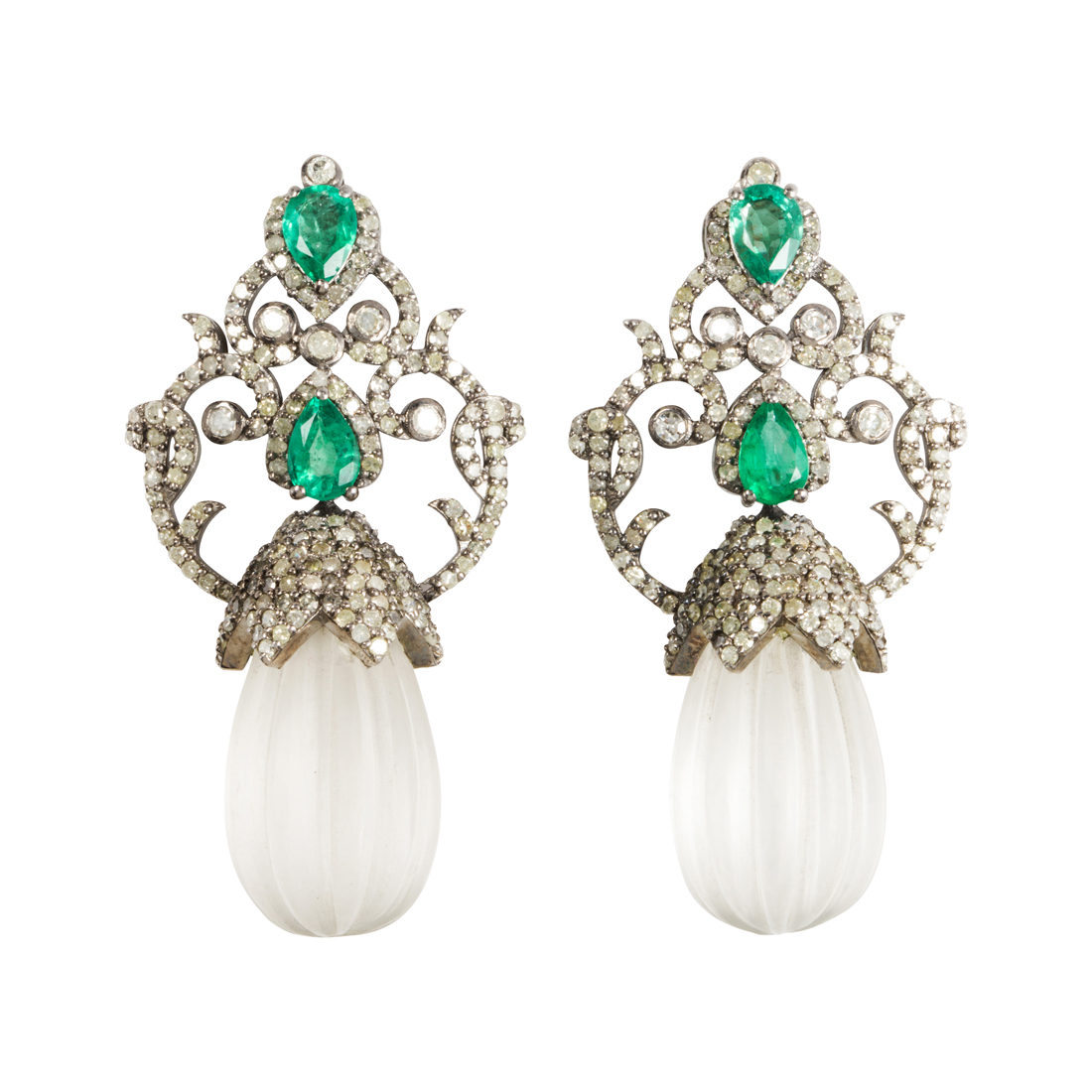 A PAIR OF EMERALD DIAMOND AND 3a1261