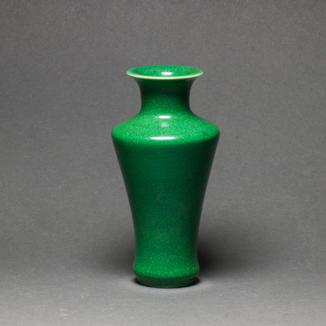 CHINESE GREEN GE TYPE GLAZED VASE 3a15ac
