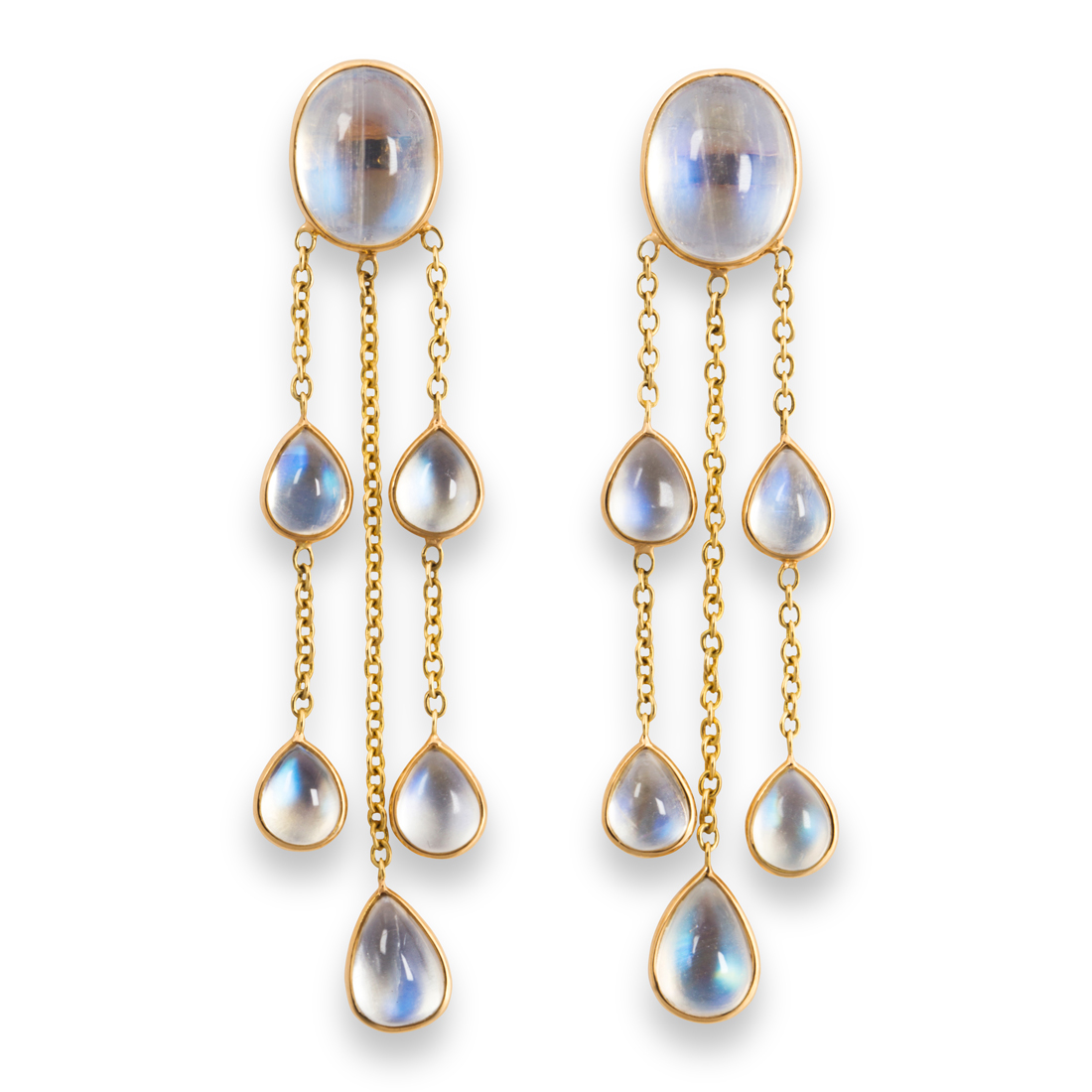 A PAIR OF MOONSTONE AND EIGHTEEN 3a227c
