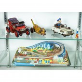 TWO SHELVES OF LITHOGRAPHIC TIN TOYS: