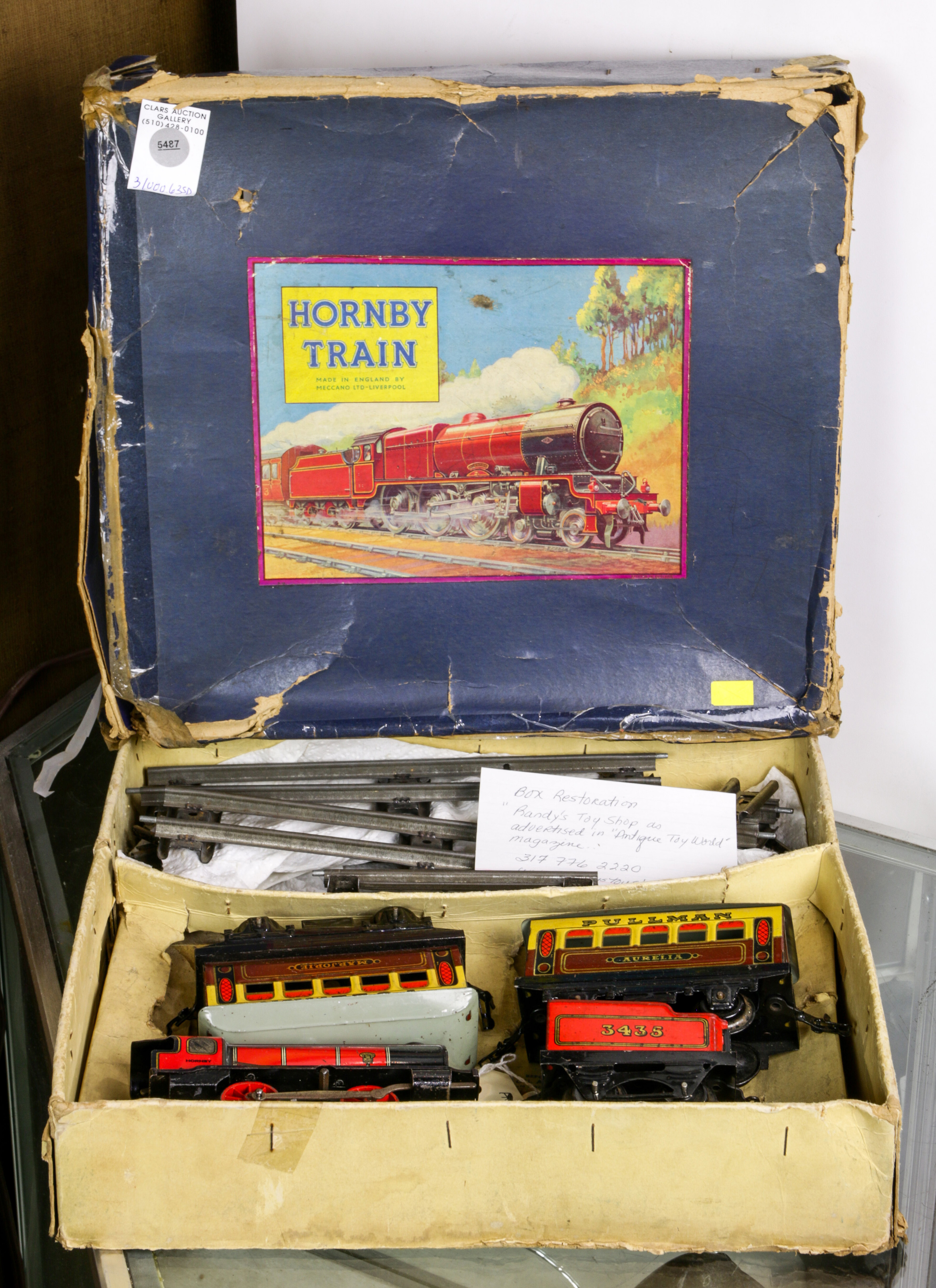 HORNBY BOXED TRAIN SET WITH FOUR 3a621c