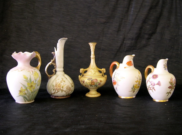 Five Piece Group of Porcelain Items  3a50ed
