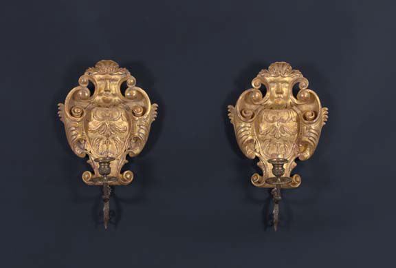 Pair of Italian Brass Mounted Carved 3a552d