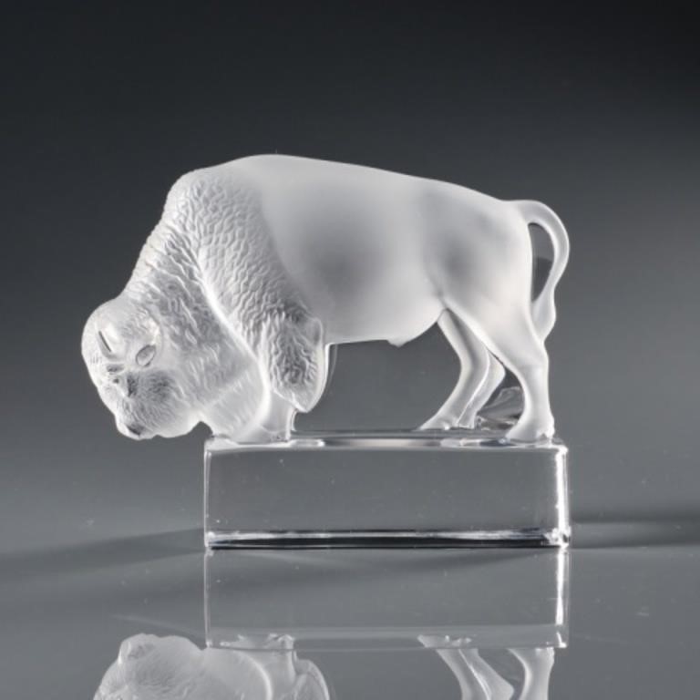 LALIQUE FROSTED CRYSTAL BUFFALO