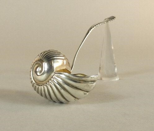 STERLING SILVER SUGAR SIFTER IN