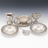 EIGHT STERLING SILVER TABLE OBJECTS  3a7f52
