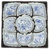 ANTIQUE CHINESE BLUE AND WHITE SWEET