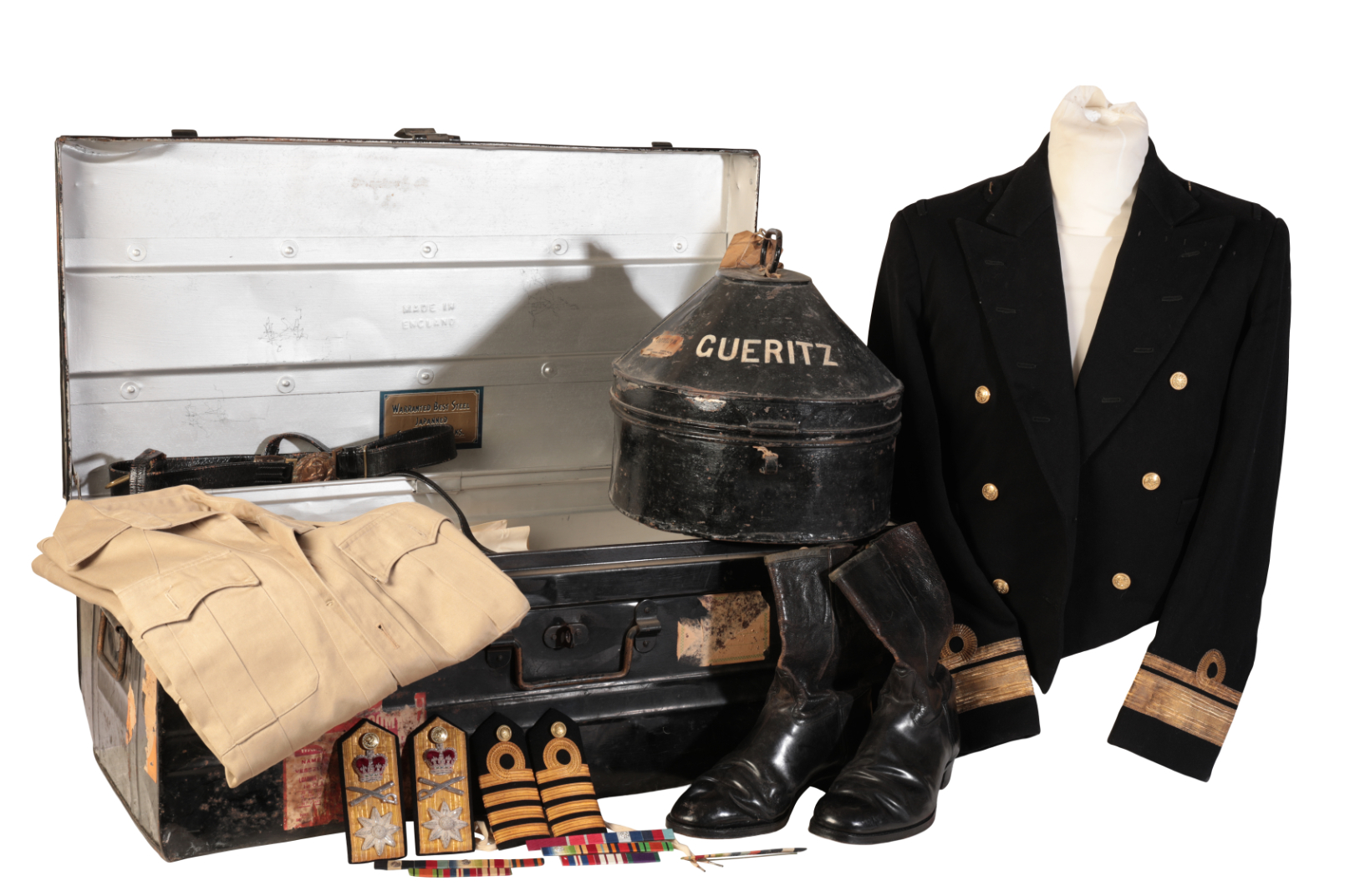 A COLLECTION OF ROYAL NAVY UNIFORMS 3adecd