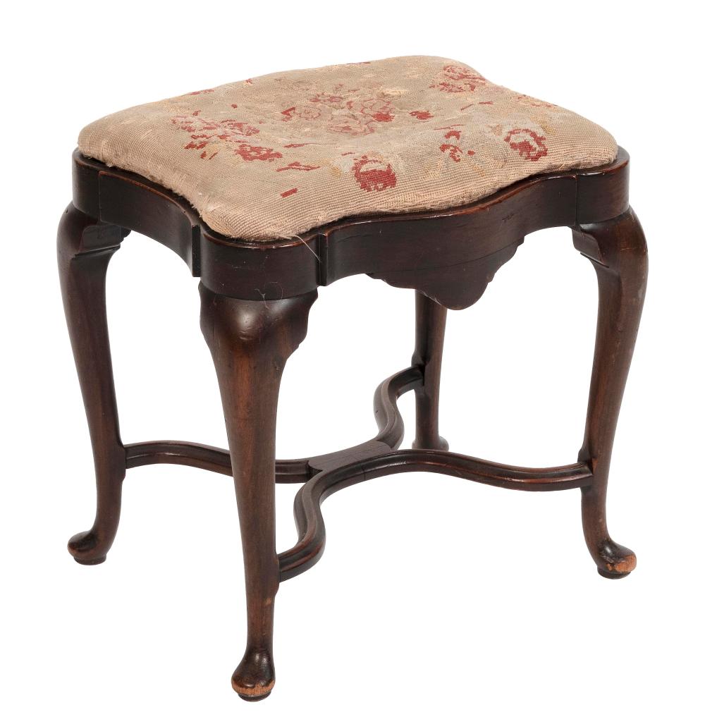 ENGLISH QUEEN ANNE DRESSING STOOL 3af693