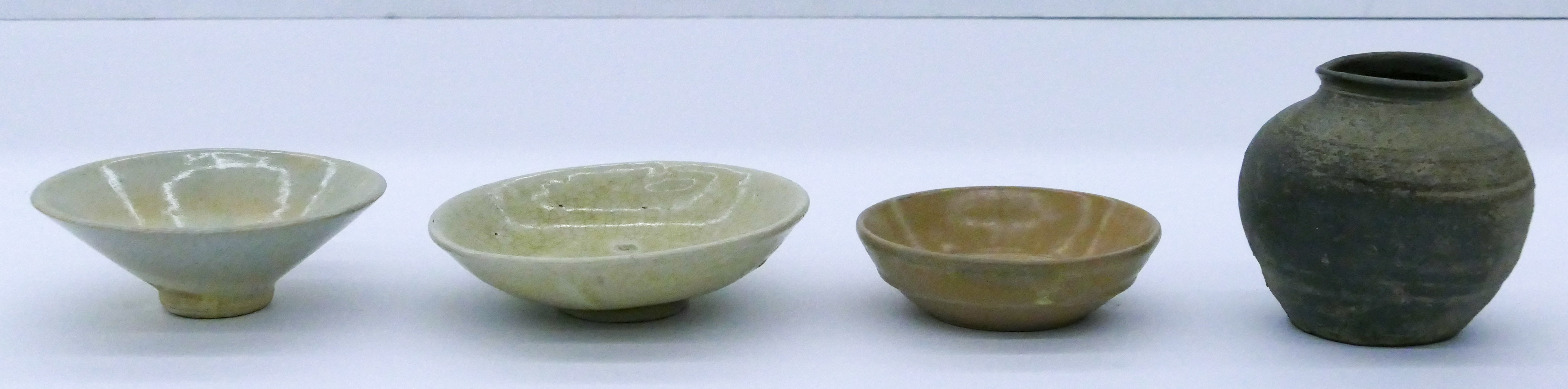 Box 4pc Ancient Korean Ceramics 3afc79
