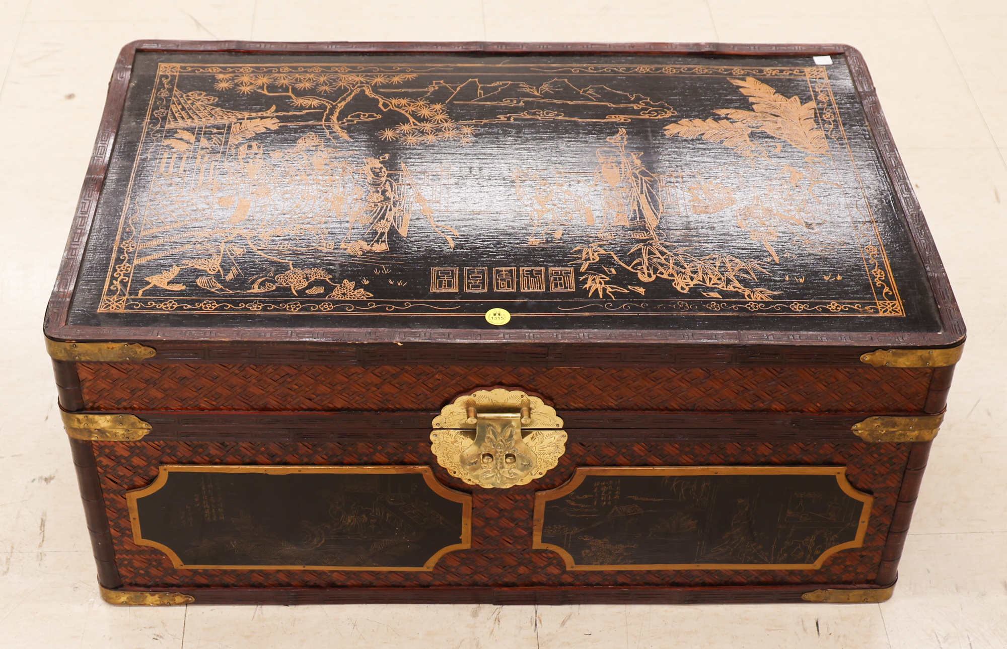 Chinese Gilt Lacquered Woven Trunk 3afd4d