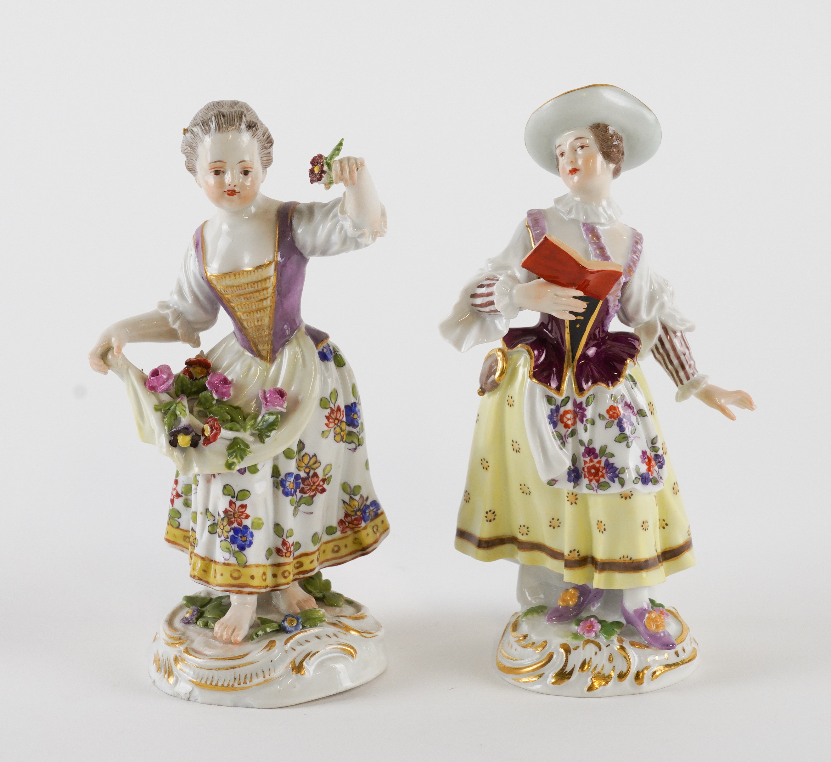 TWO MEISSEN FIGURES OF YOUNG WOMEN 3ae6a3