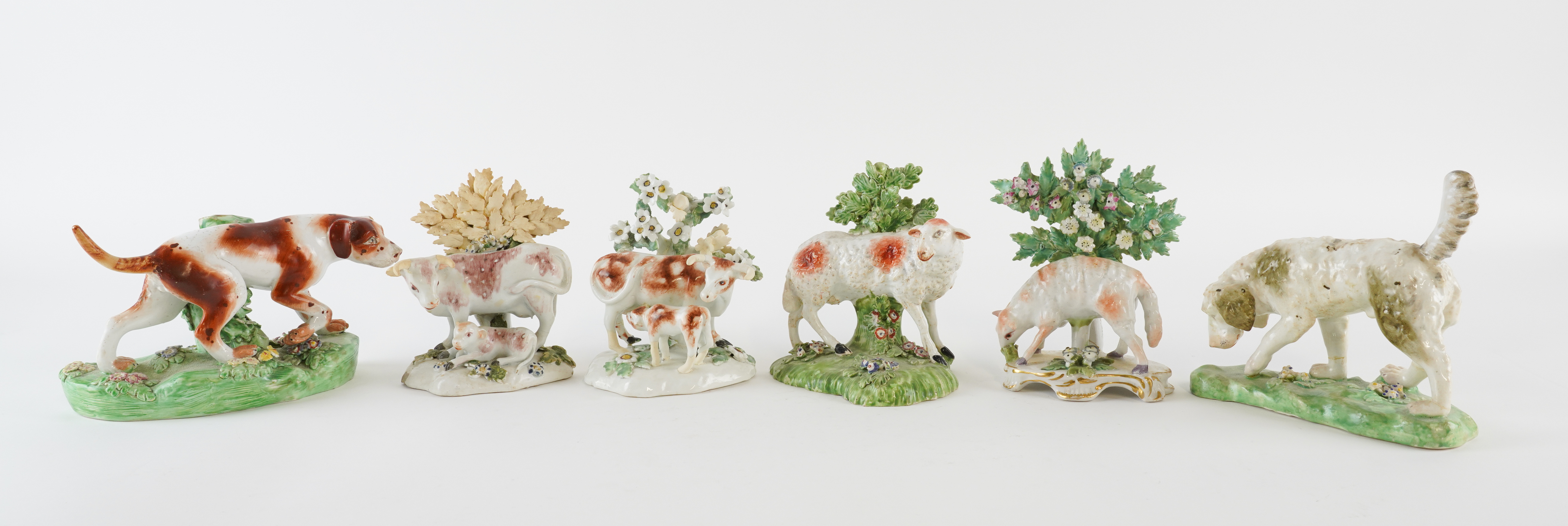 A GROUP OF ENGLISH PORCELAIN ANIMALS 3ae6db
