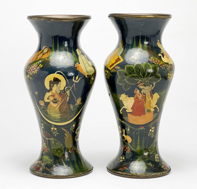 PAIR OF INDIAN LACQUERED BRASS 3af1b7
