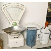 A set of Avery countertop grocer scales,
