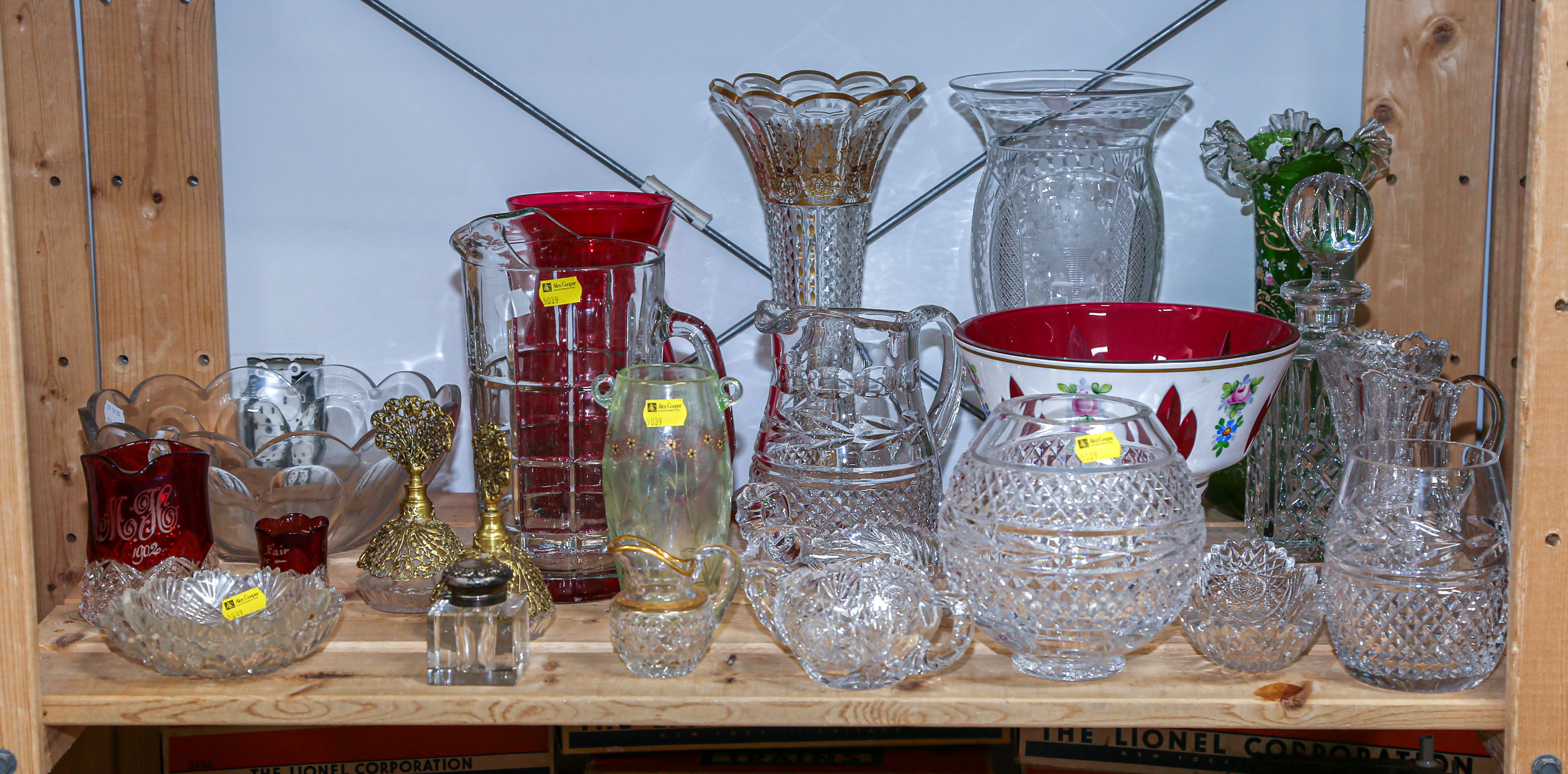 SELECTION OF CUT PRESSED GLASSWARE 3b2496