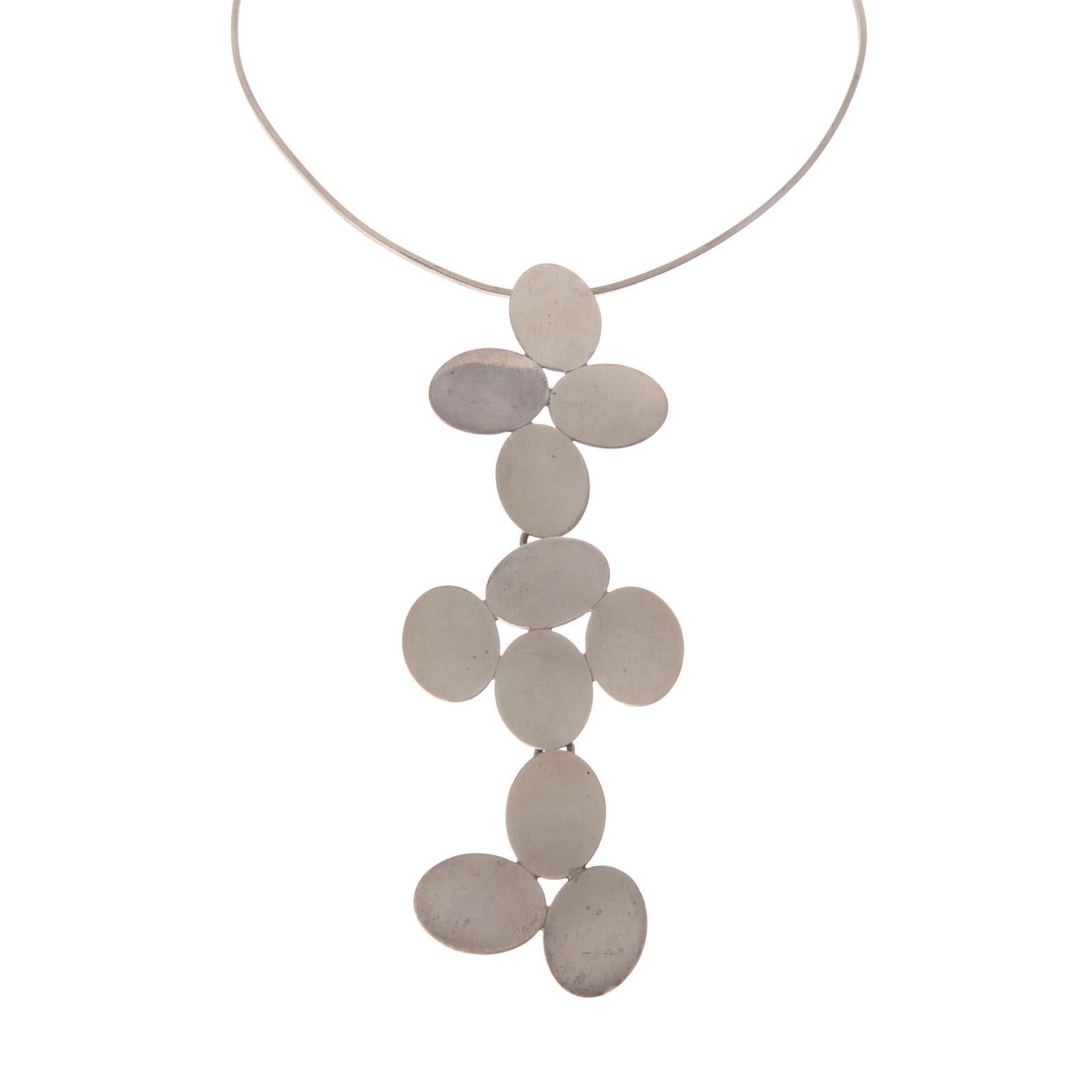 A BETTY COOKE NECKLACE IN STERLING SILVER
