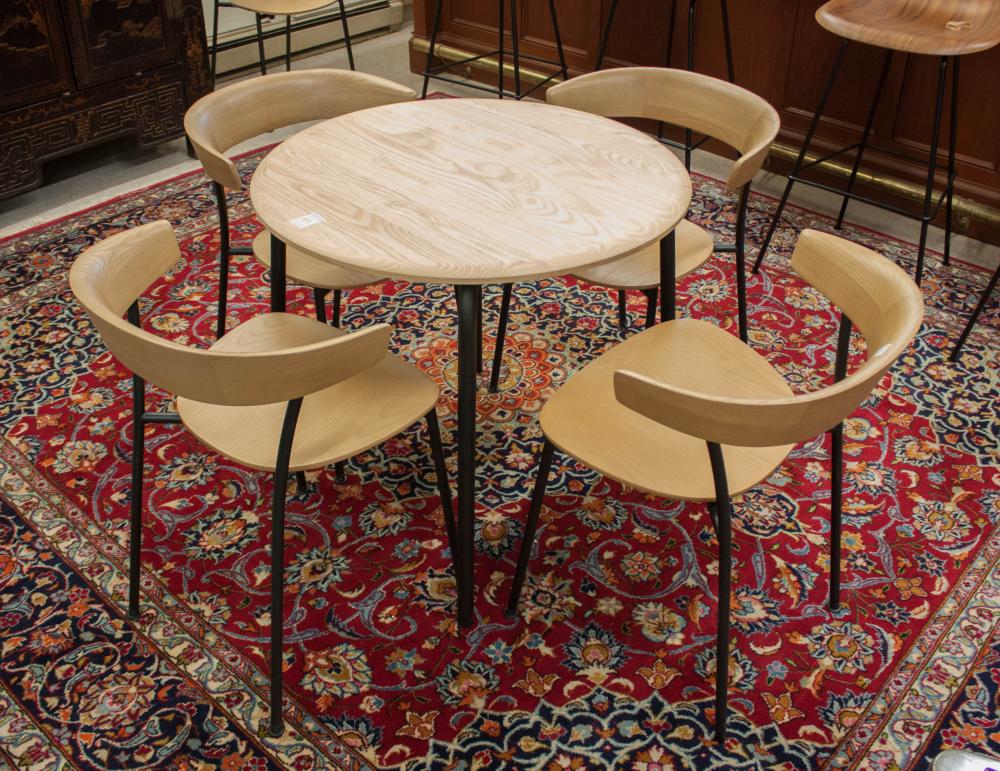 MID CENTURY STYLE CAFE TABLE AND 3b2c56