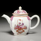 CHINESE EXPORT FAMILLE ROSE TEAPOT AND