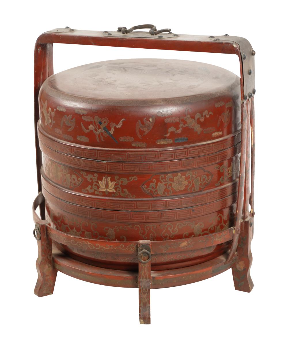LARGE ASIAN LACQUERED STACKING 3b5762