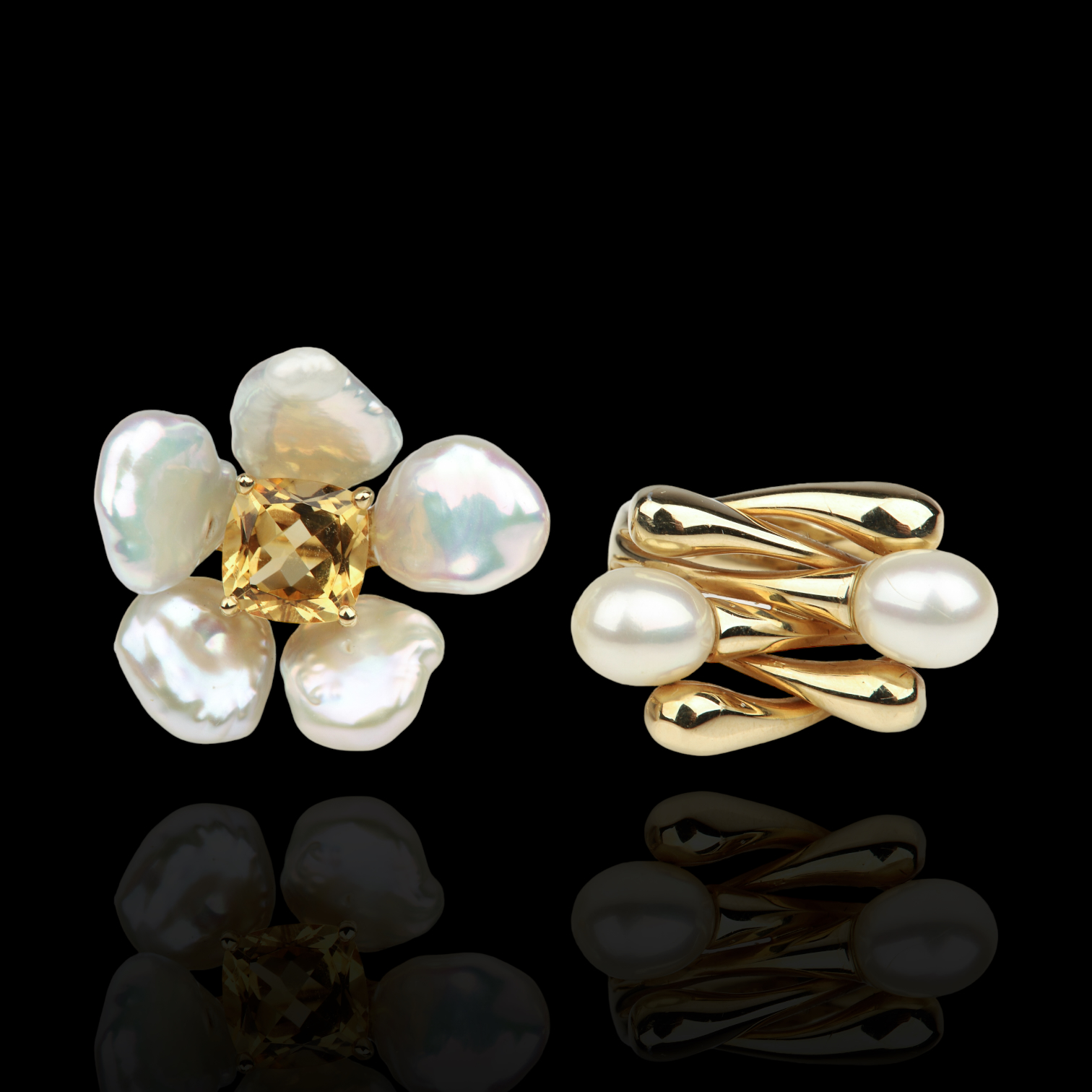  2 14K yellow gold and pearl rings 3b3a14