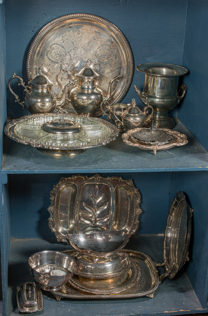 AN ASSEMBLED GROUP OF SILVER PLATE 3b4296