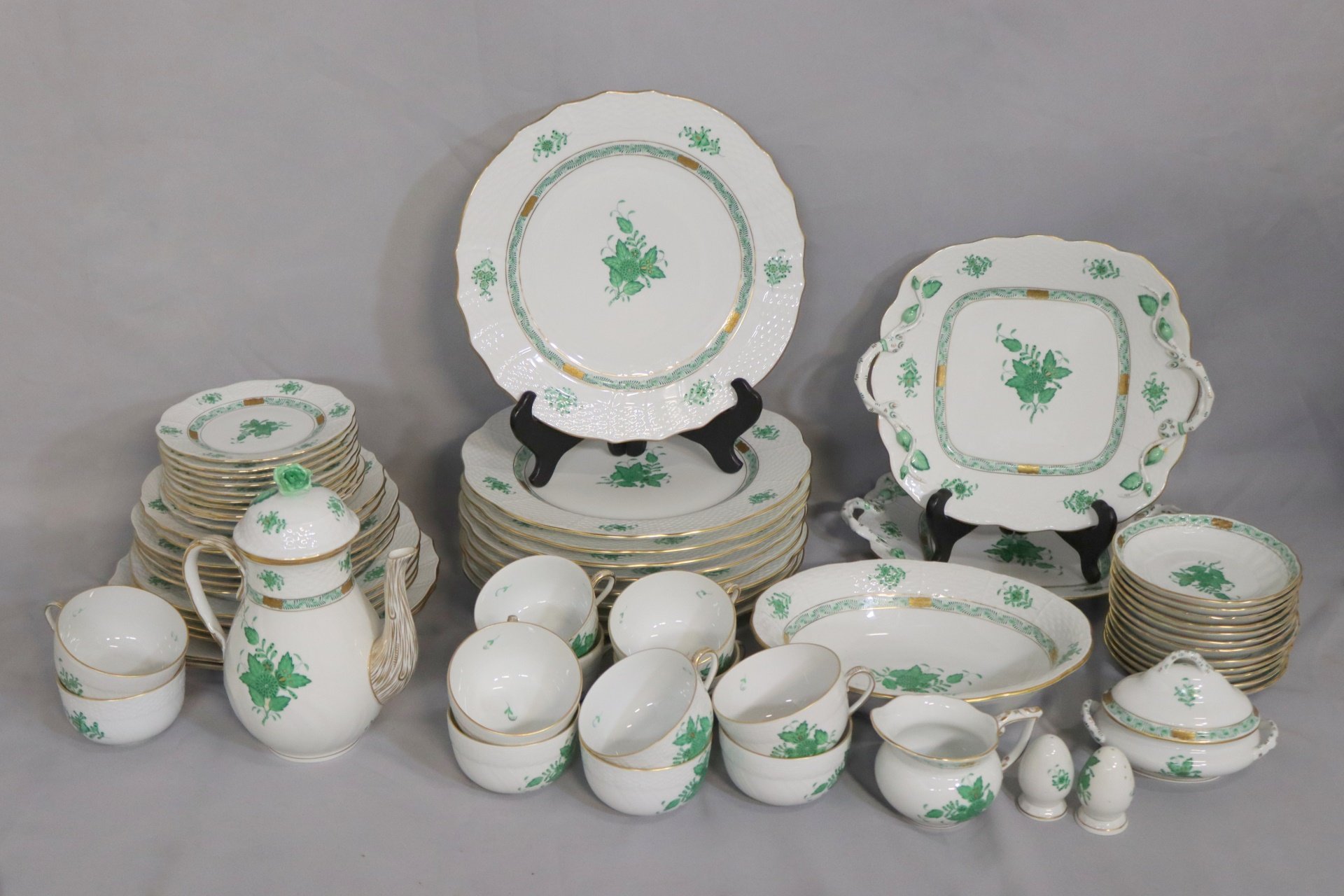 PARTIAL HEREND CHINESE BOUQUET 3b76d2