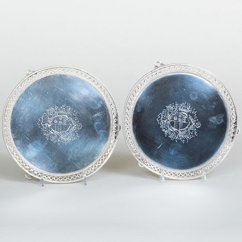 PAIR OF GEORGE III SILVER RETICULATED 3b7c72