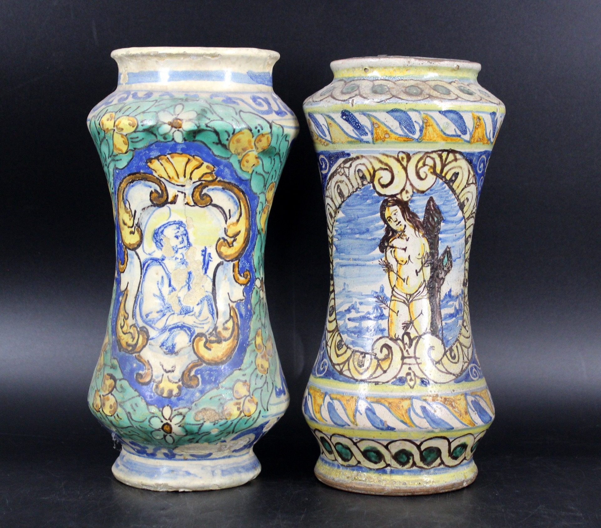 TWO ANTIQUE VASES IN THE ITALIAN 3b816d