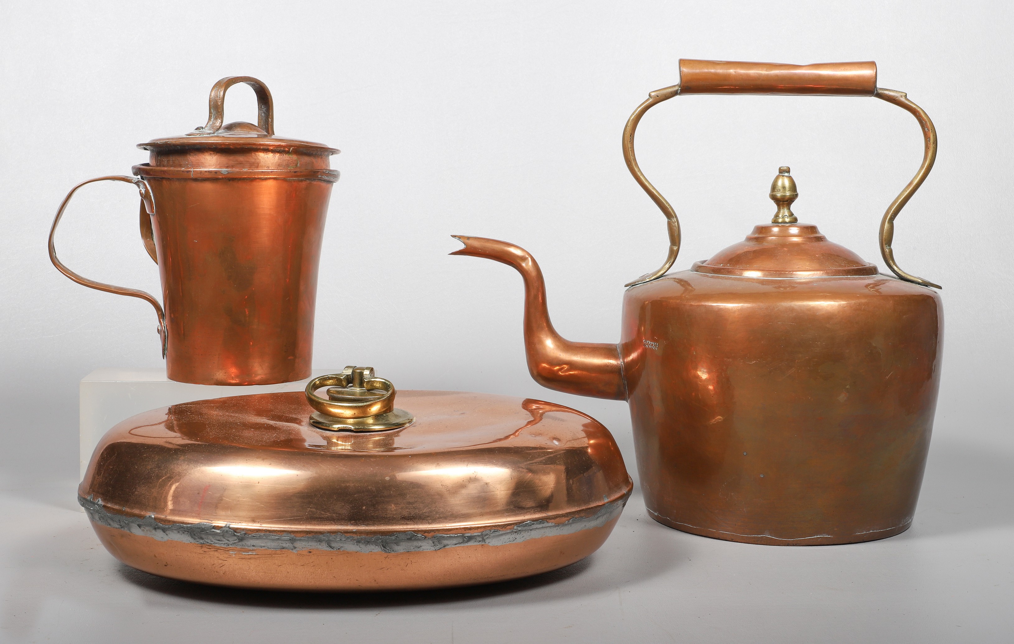  3 Copper kettle mug and bed 3b623f