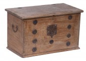 19TH C. CHINESE EXPORT CHEST Brass bound
