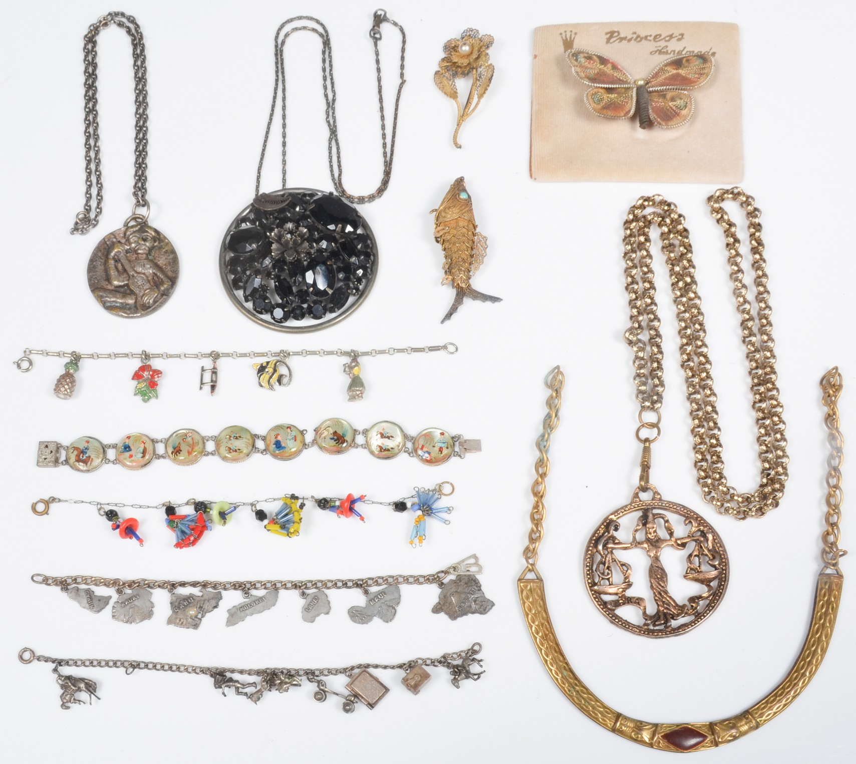 Vintage jewelry grouping to include 3b68f6
