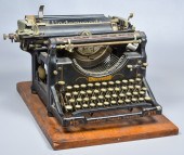 Underwood typewriter, 11h x 16w
