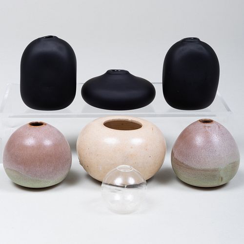 GROUP OF SEVEN POTTERY AND GLASS