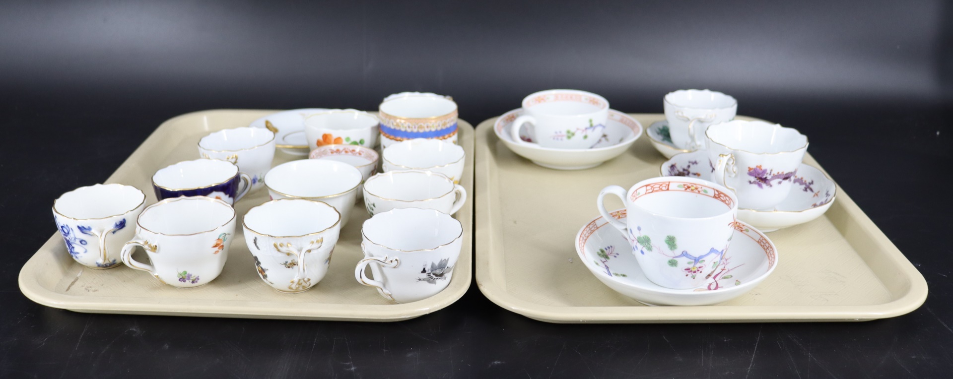 GROUPING OF MEISSEN CUPS SAUCERS  3b8873