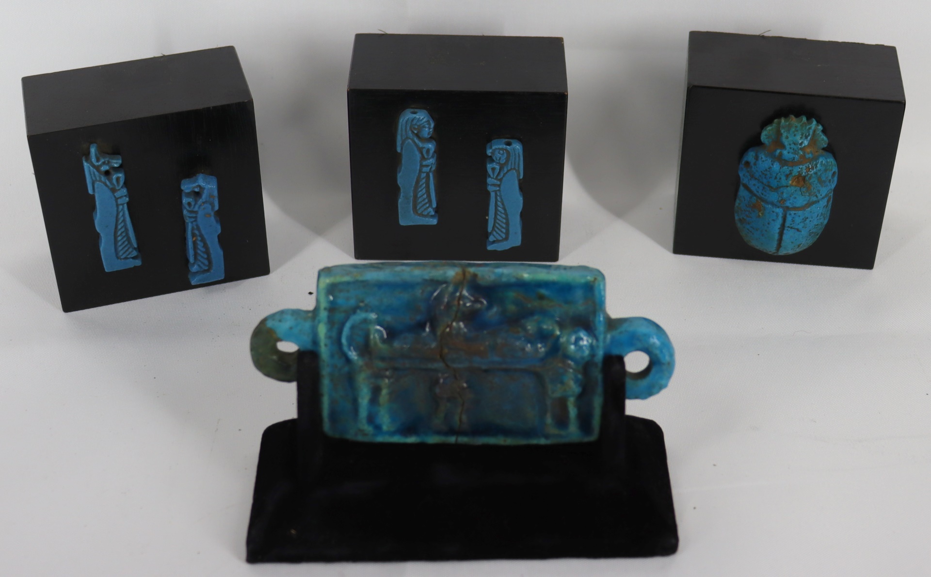 EGYPTIAN ANTIQUE BLUE FAIENCE GROUPING 3b8fe1