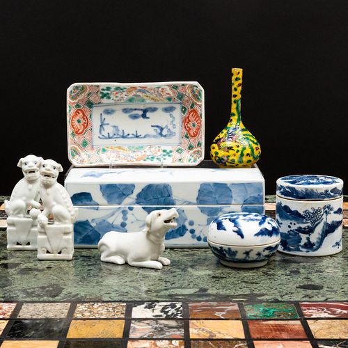 GROUP OF ASIAN PORCELAIN ARTICLESUnmarked Comprising A 3bcabc