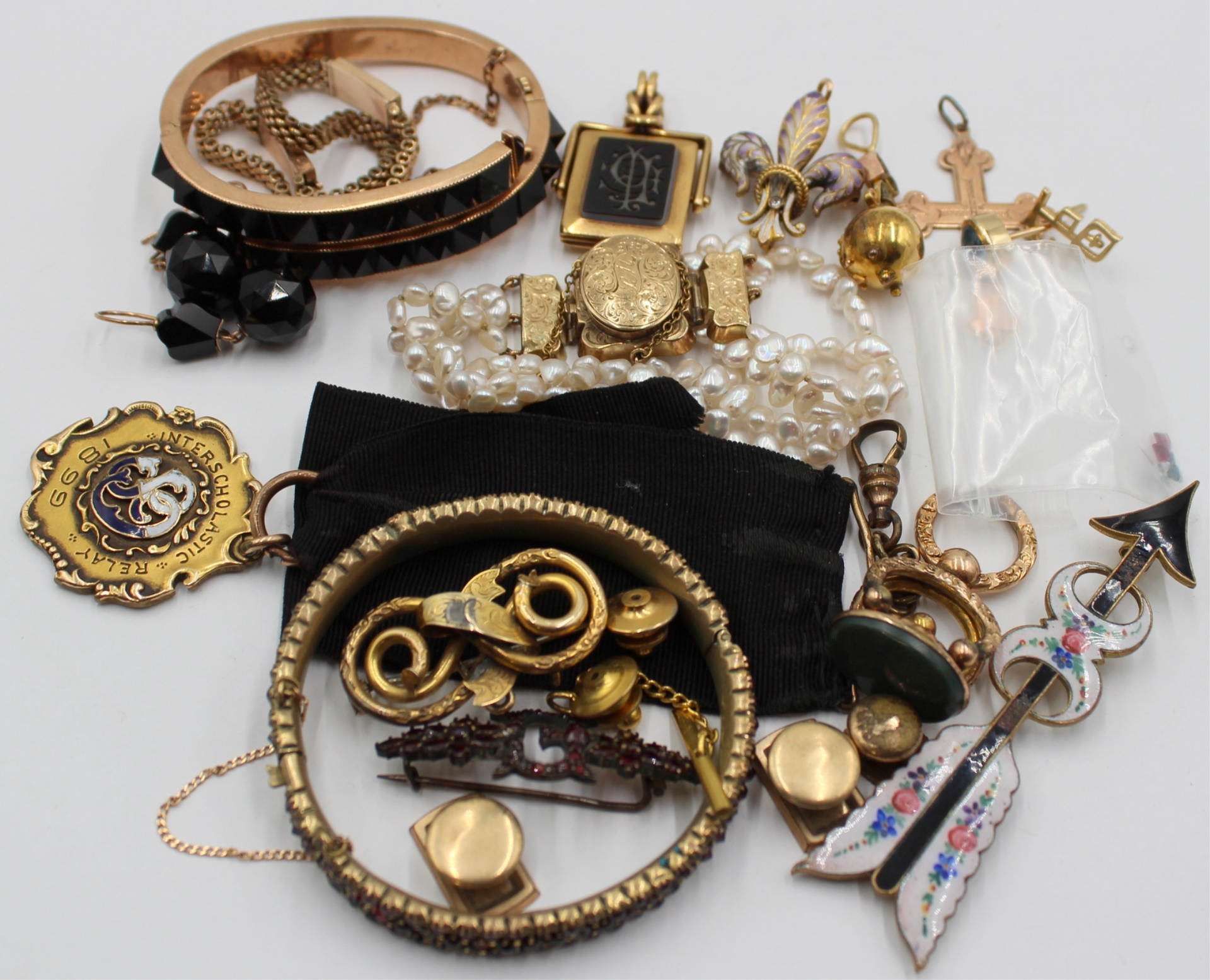 JEWELRY ASSORTED GOLD AND COSTUME 3bcc76
