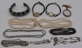 JEWELRY. ASSORTED GOLD AND SILVER JEWELRY.