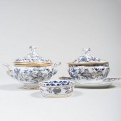 GROUP OF THREE MEISSEN PORCELAIN SERVING