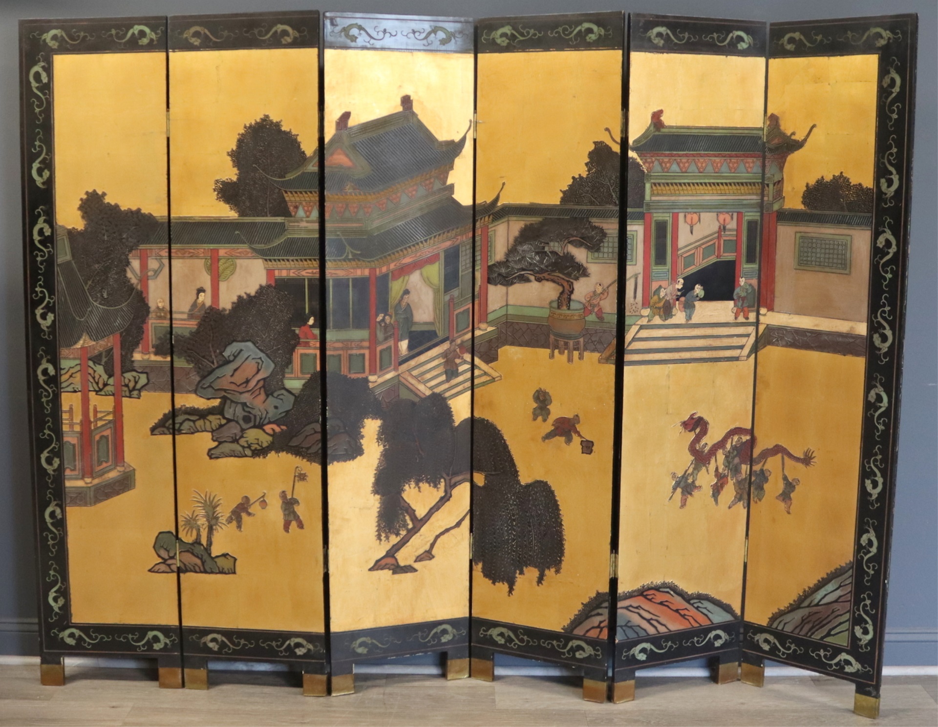 6 PANEL ASIAN LACQUERED AND GILT 3baf4c
