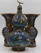 GROUPING OF CHINESE CLOISONNE VASES.