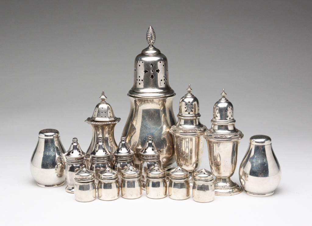 ASSORTED STERLING SILVER SHAKERS  3beff1