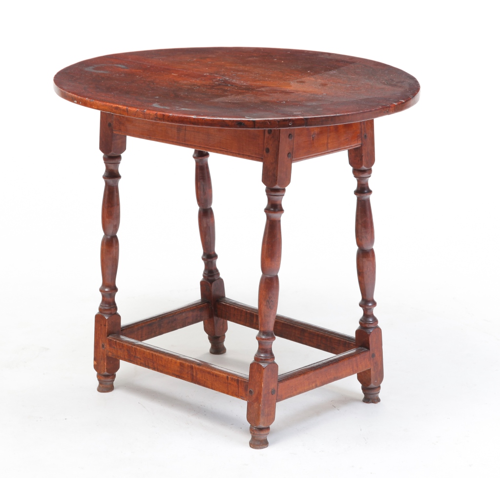 AMERICAN TAVERN TABLE Late 18th early 3bf45b