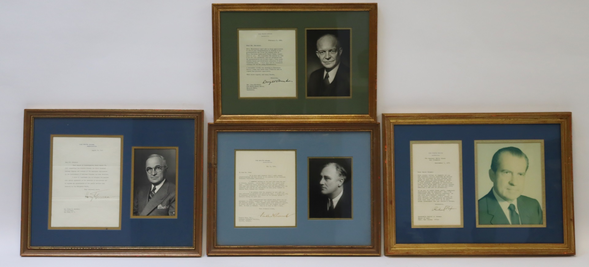 4 PRESIDENTIAL SIGNATURES WITH 3bddf2