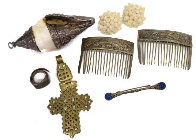 LOT ESTATE ASIAN OTHER HAIRCOMB 3c1285