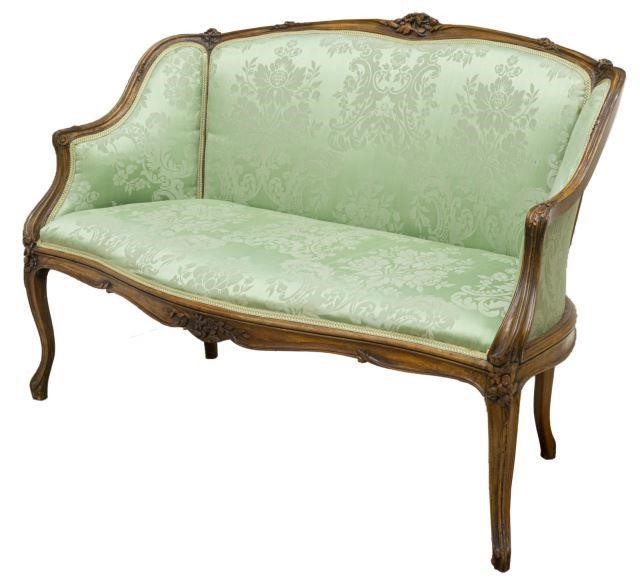 LOUIS XV STYLE UPHOLSTERED PARLOR 3c17be